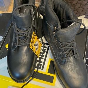 Lehigh workboot. Never worn in box